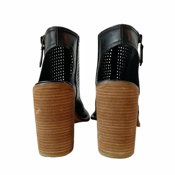 KDB Kelsi Dagger Bootie Mason Black Leather Perforated Block-Heel Sandal Size 7 - Picture 10 of 14
